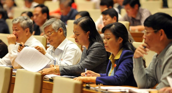 Thông[-]qua[-]Luật[-]Trưng[-]cầu[-]dân[-]ý